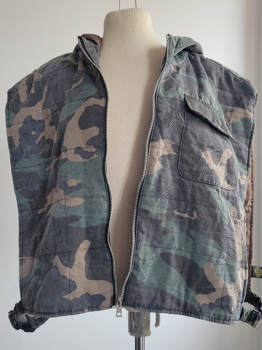 Taxi Puffer Utility Vest Green Camo Hooded Sleeveless Jacket